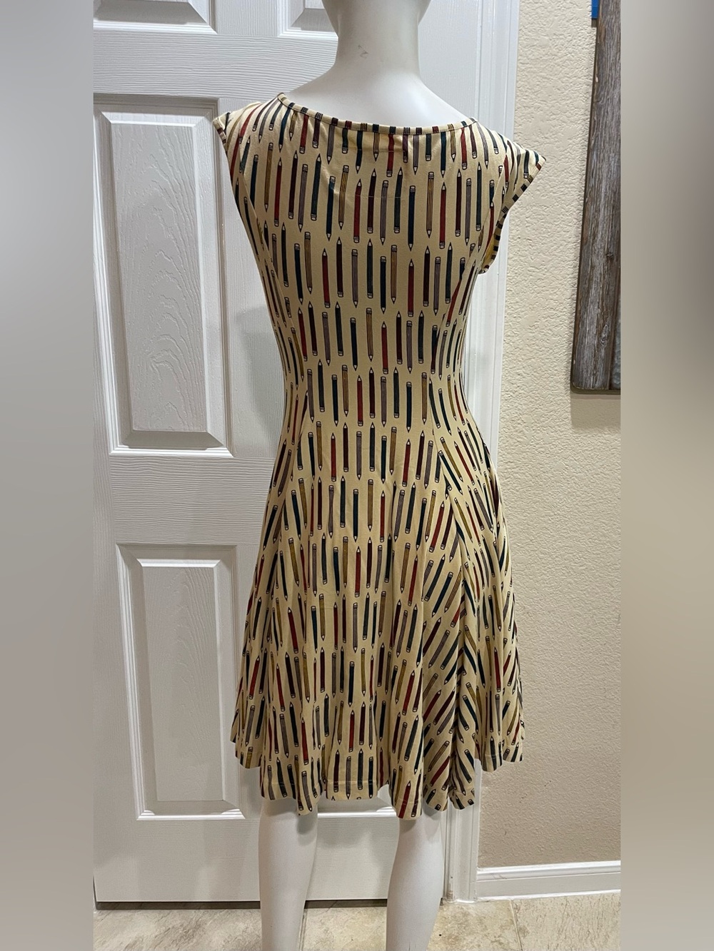 Effie's Heart Retro Pencil Print Fit & Flare Skater Dress Size Small - Picture 2 of 6